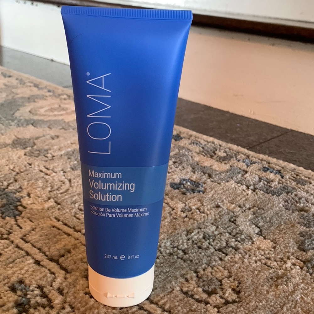 LOMA Maximum Volumizing Solution hair care  builds volume for hair